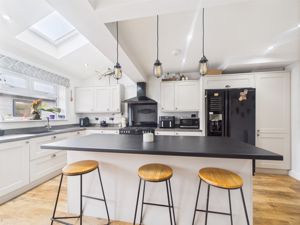 Kitchen/Diner- click for photo gallery